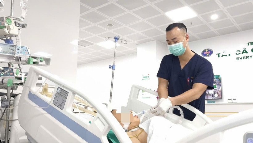 Cứu sống bé trai 15 tuổi ngừng thở, ngừng tuần hoàn vì đuối nước